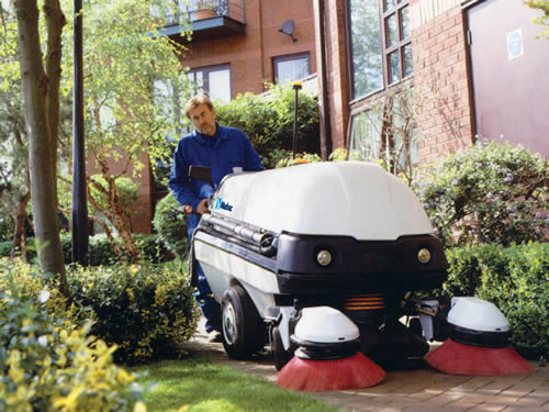 Allianz Compact Sweeper Madvac PS300
